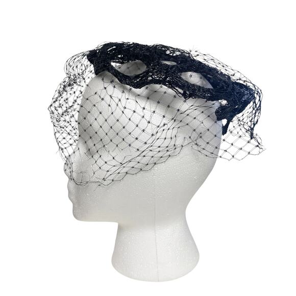 Vintage Black Netted Veil 19050s Pillbox Fascinator Hat main image 4